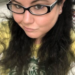 Meet your Posher, Stacey